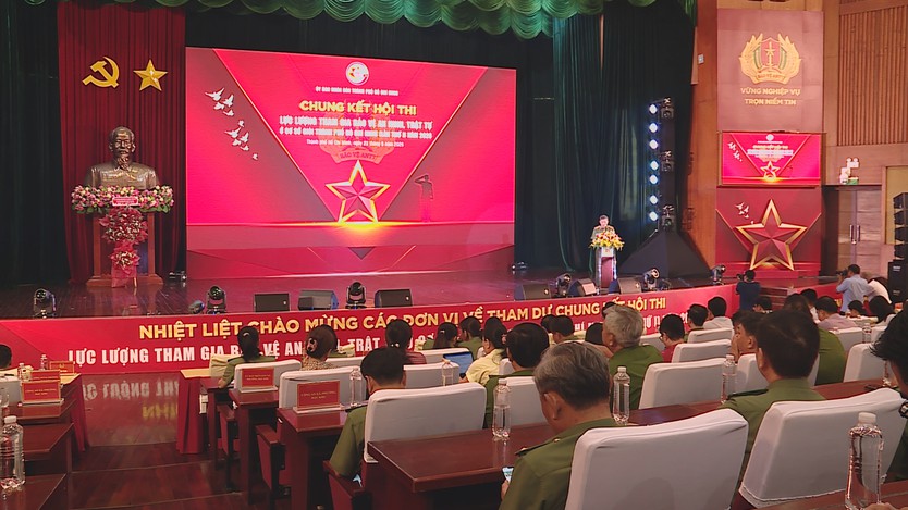 Sân khấu hóa quy trình xử lí tình huống thực tế tại Hội thi Lực lượng tham gia bảo vệ an ninh, trật tự ở cơ sở giỏi TP. Hồ Chí Minh - Ảnh 1.
