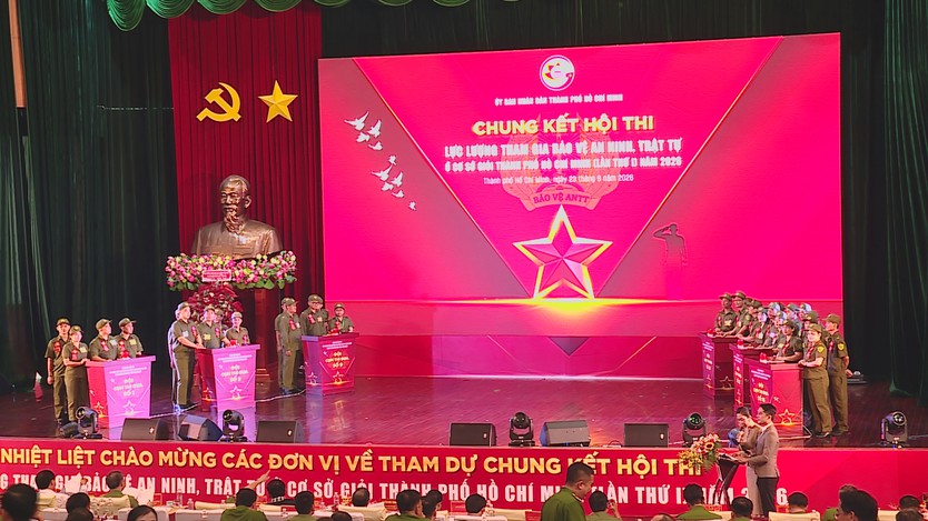 Sân khấu hóa quy trình xử lí tình huống thực tế tại Hội thi Lực lượng tham gia bảo vệ an ninh, trật tự ở cơ sở giỏi TP. Hồ Chí Minh - Ảnh 3.