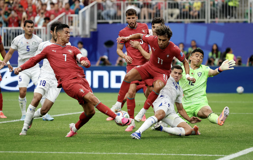 World Cup 2026: Cristiano Ronaldo lập cú đúp, Bồ Đào Nha thắng Uzbekistan 5-0 - Ảnh 4.