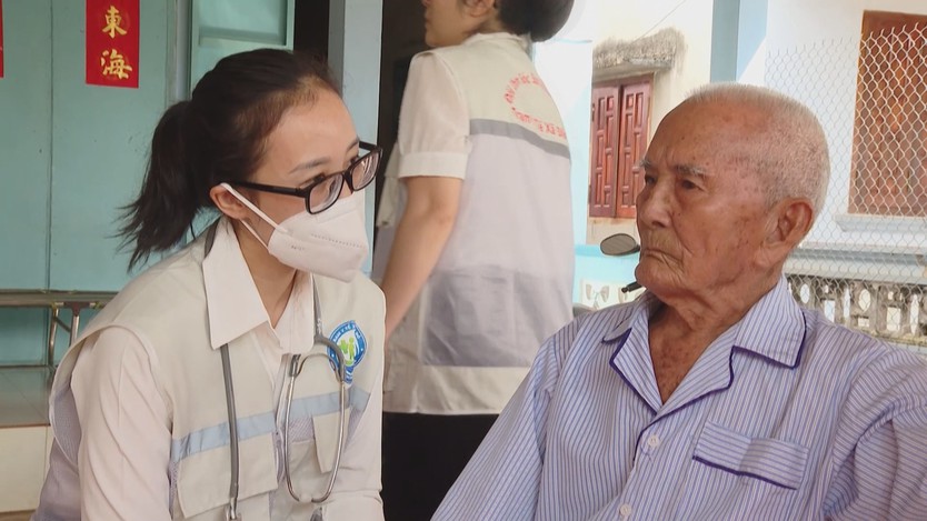 ĐỘI CHĂM SÓC SỨC KHỎE TẬN NHÀ: HIỆU QUẢ BƯỚC ĐẦU TỪ MÔ HÌNH Y TẾ MỚI - Ảnh 2.