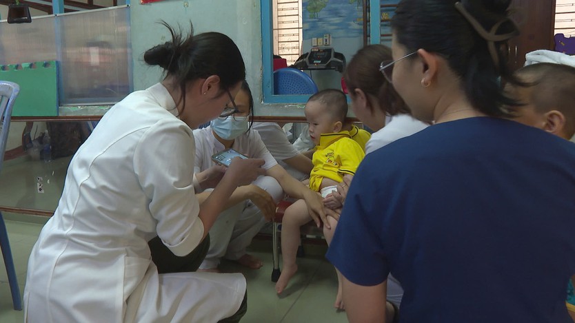 Y tế chủ động đến gần hơn với người yếu thế - Ảnh 1.