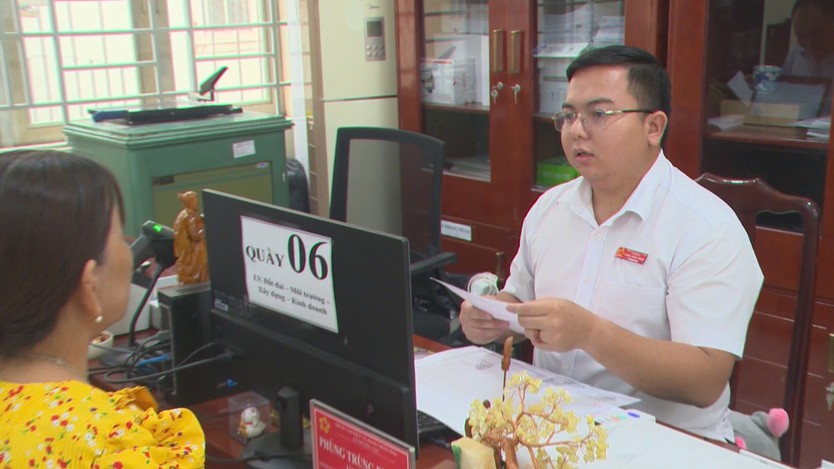Đẩy mạnh số hóa dịch vụ công: Nhanh hơn, tiện hơn, gần dân hơn - Ảnh 2.