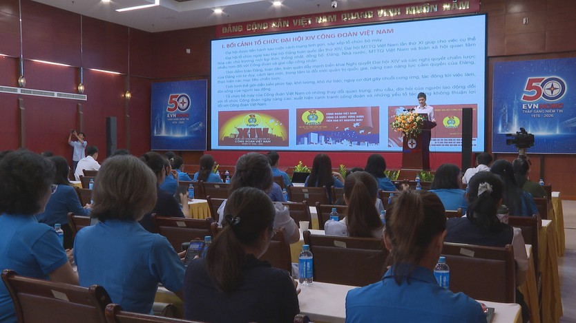 TP. Hồ Chí Minh: Gần 1.000 cán bộ công đoàn học tập, quán triệt Nghị quyết Đại hội XIV Công đoàn Việt Nam - Ảnh 3.