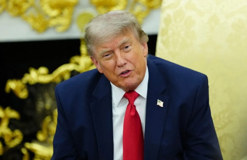 Tòa án tối cao Mỹ ủng hộ chính phủ ông Trump siết chặt nhập cư - Ảnh 1.