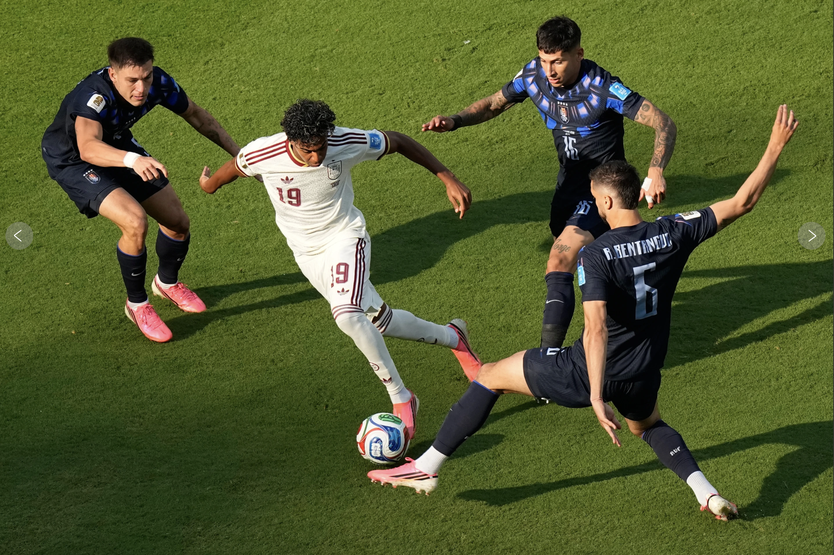 Muslera mắc sai lầm tai hại, Uruguay cay đắng rời World Cup 2026- Ảnh 3.