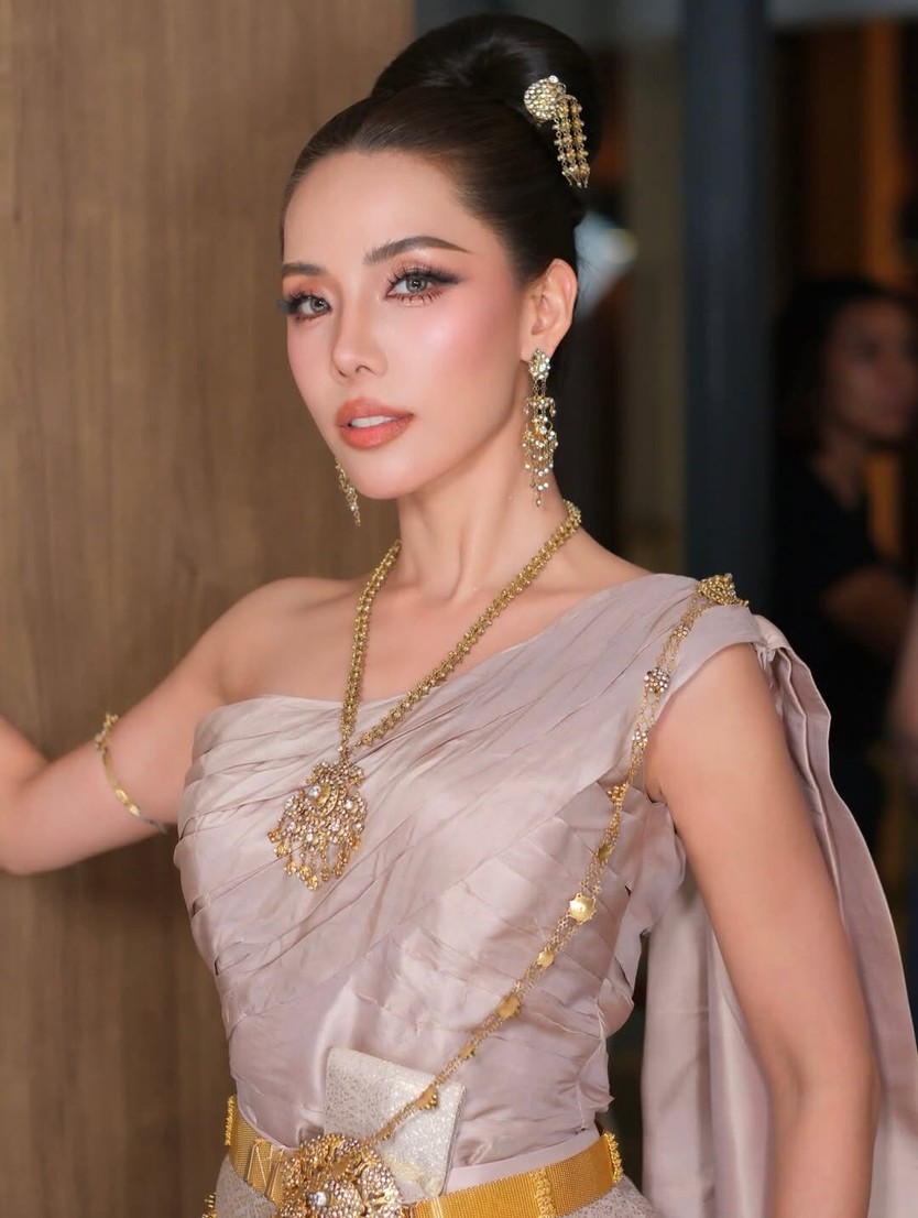 Cựu thành viên Girly Berry đăng quang Miss Universe Rayong 2026 - Ảnh 3.