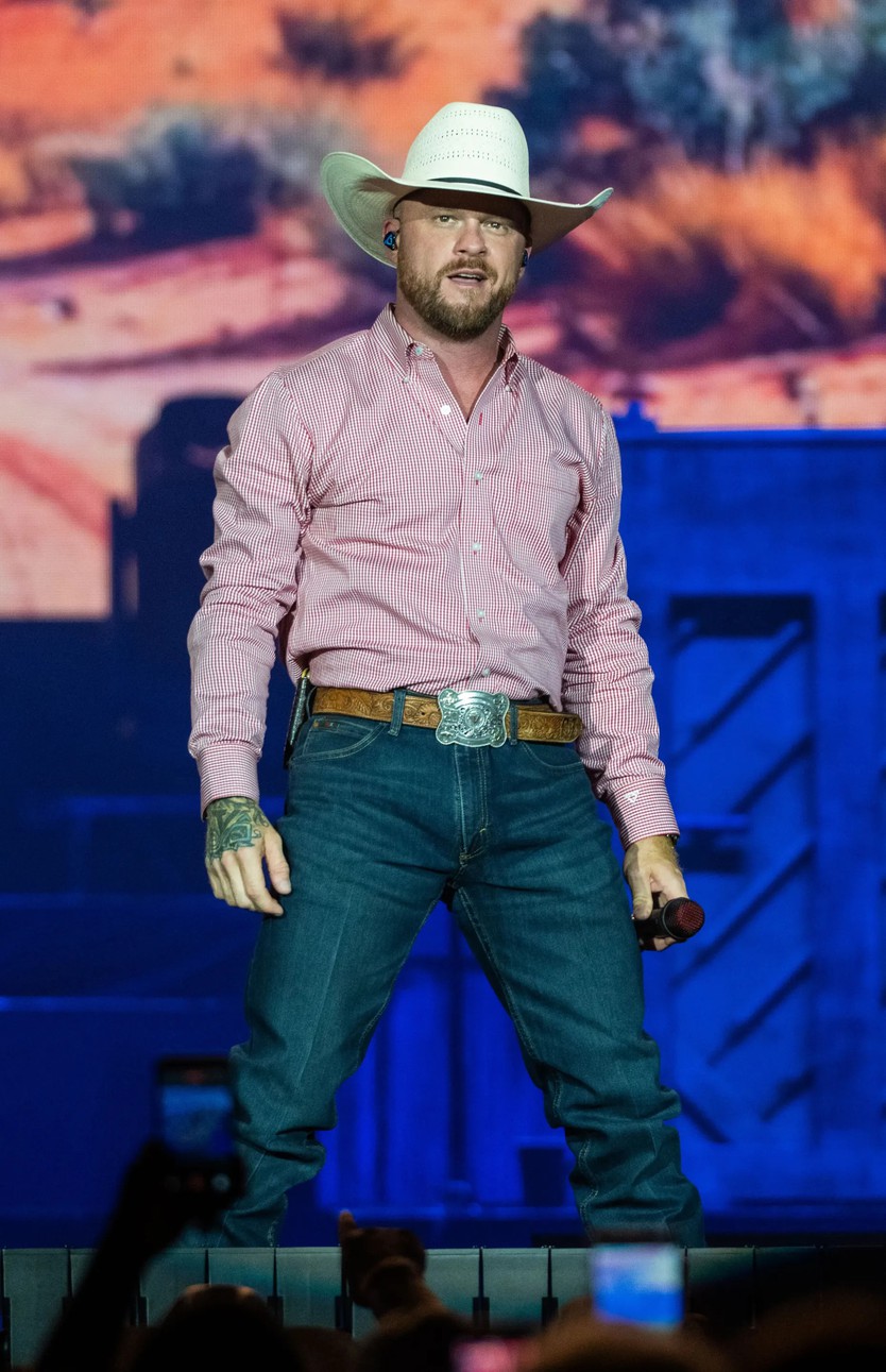 Cody Johnson mở chương mới trong sự nghiệp với album "Banks of the Trinity"- Ảnh 4.