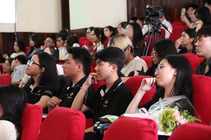 Liên hoan phim sinh viên Nhân văn 2026: Vinh danh những nhà làm phim trẻ- Ảnh 4.