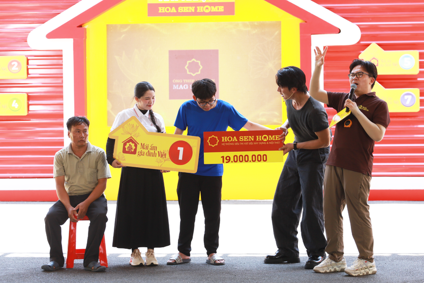 Mái ấm gia đình Việt tập 17 trao hơn 350 triệu đồng cho các em khó khăn- Ảnh 10.