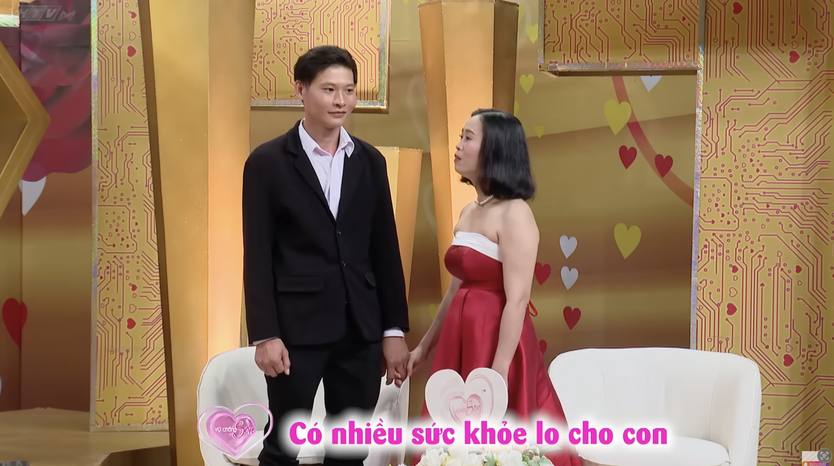 Vợ chồng son: Lộ diện chồng điển trai của TikToker Hân Nguyễn - Ảnh 8.