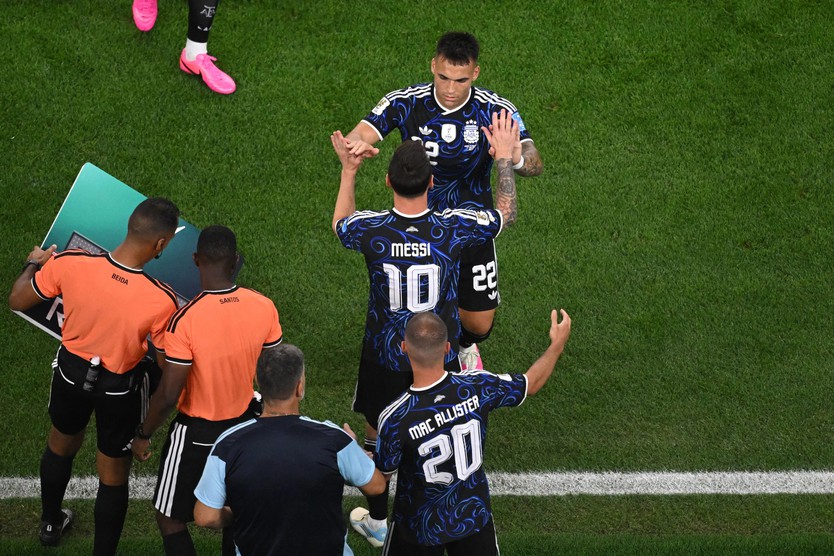 Messi ghi bàn trận thứ bảy liên tiếp, Argentina toàn thắng vòng bảng- Ảnh 5.