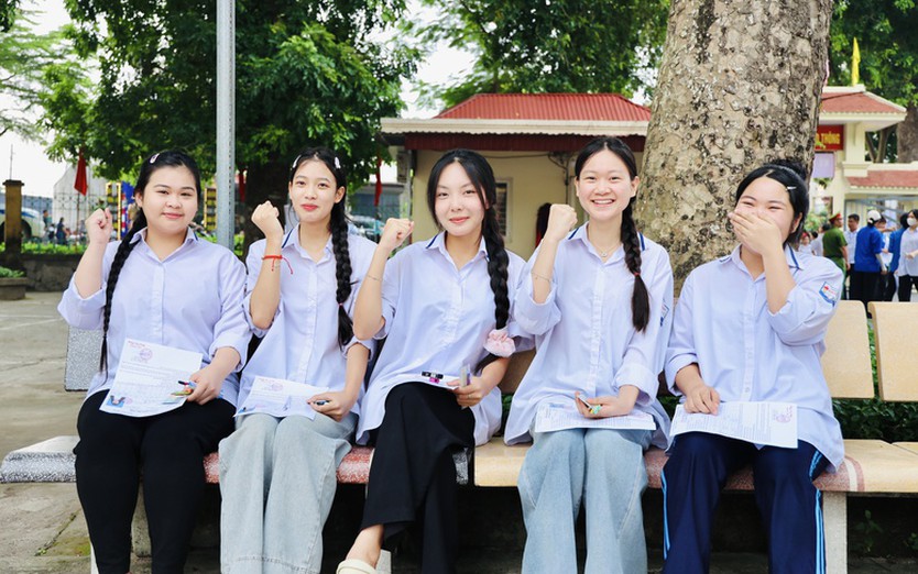 Dự báo PHỔ ĐIỂM THI TỐT NGHIỆP THPT, ĐIỂM CHUẨN TUYỂN SINH ĐẠI HỌC 2026- Ảnh 4.