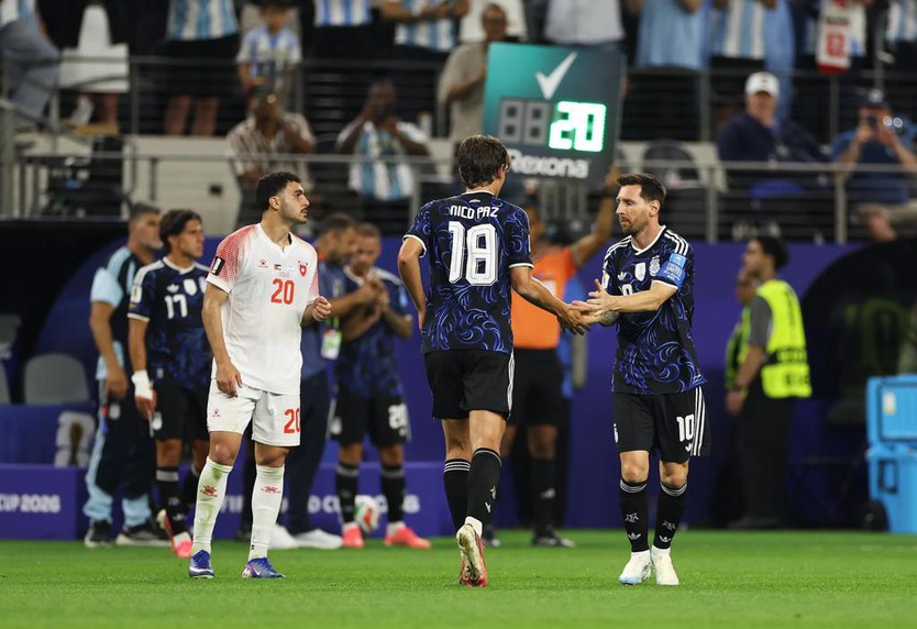 Messi ghi bàn trận thứ bảy liên tiếp, Argentina toàn thắng vòng bảng- Ảnh 2.