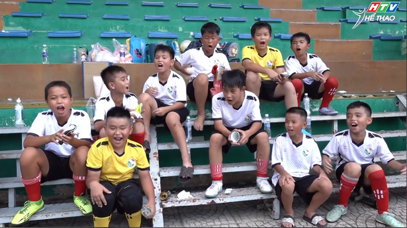 "Ước mơ sân cỏ" - Cúp HTV 2026: Những chia sẻ hồn nhiên về đồng đội - Ảnh 6.