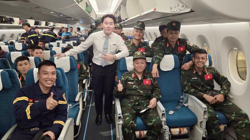 Vietnam Airlines thực hiện chuyến bay đặc biệt đưa lực lượng hỗ trợ và hàng hóa tới Venezuela - Ảnh 7.