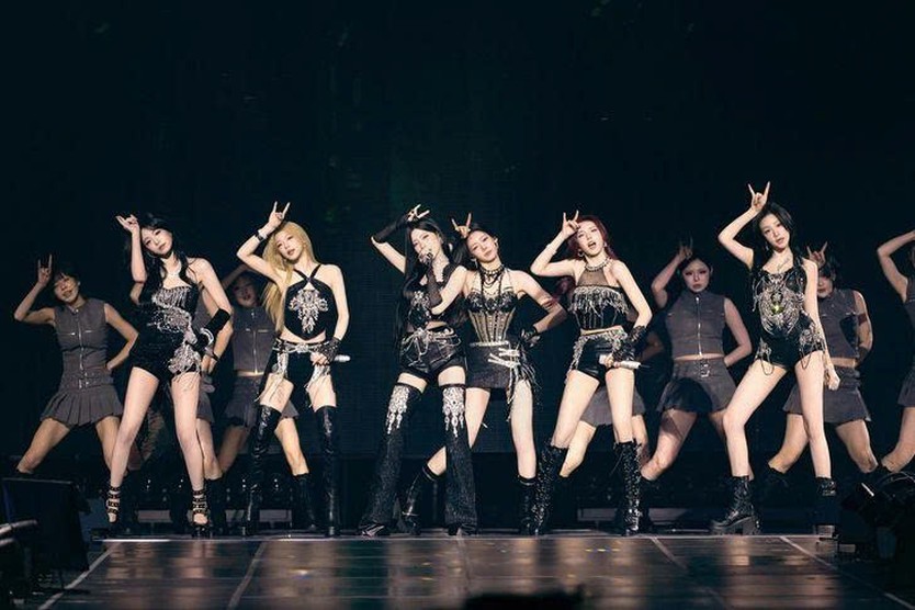 BABYMONSTER kết thúc 3 đêm diễn World Tour 2 cháy vé tại Seoul - Ảnh 2.