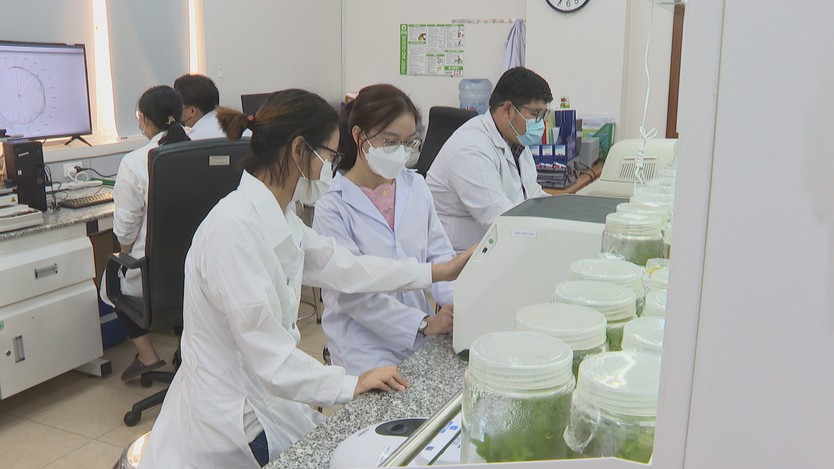 TP. Hồ Chí Minh lấy khoa học công nghệ làm nền tảng cho mục tiêu tăng trưởng 2 con số - Ảnh 8.