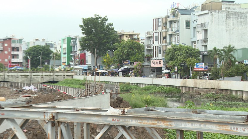 Rạch Xuyên Tâm: Thúc mặt bằng, giữ tiến độ thi công - Ảnh 3.