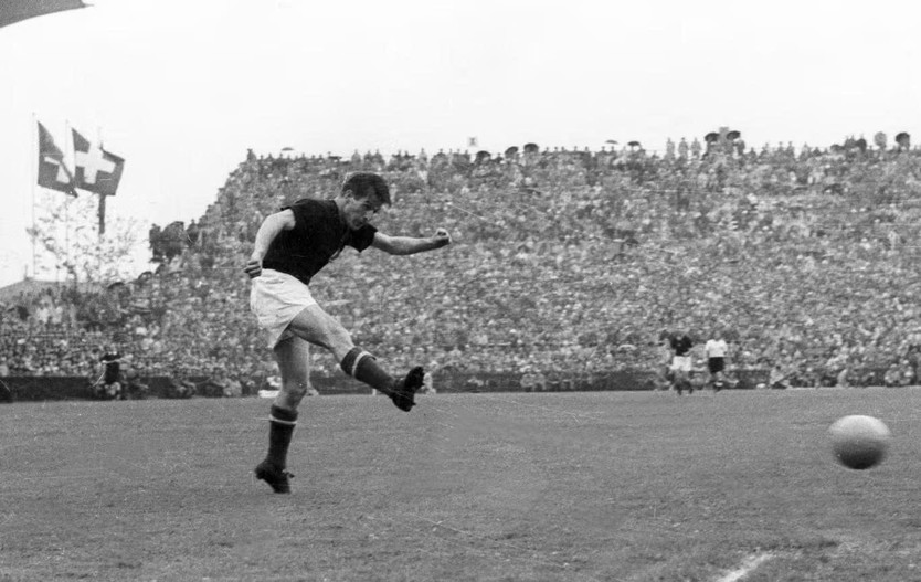Top 10 chân sút vĩ đại nhất lịch sử FIFA World Cup - Ảnh 10.