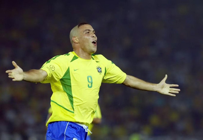 Top 10 chân sút vĩ đại nhất lịch sử FIFA World Cup - Ảnh 4.