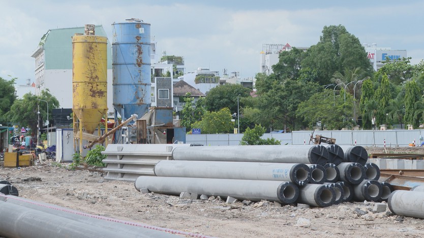 TP. Hồ Chí Minh quyết tâm di dời 40.000 căn nhà ven kênh rạch đến năm 2030 - Ảnh 5.