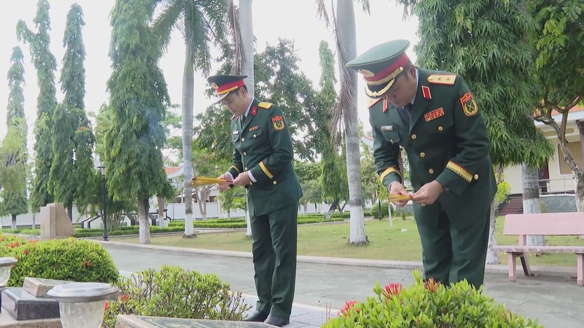 Quân khu 7 thành lập Tiểu đoàn Phương tiện không người lái, tăng cường năng lực tác chiến hiện đại - Ảnh 4.
