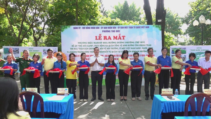 Phường Thủ Đức phát động “Thủ Đức xanh”, ra mắt mascot hoa hướng dương và nhiều công trình vì cộng đồng - Ảnh 5.