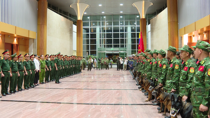 Đoàn cứu hộ Việt Nam lên đường hỗ trợ Venezuela khắc phục hậu quả động đất - Ảnh 6.