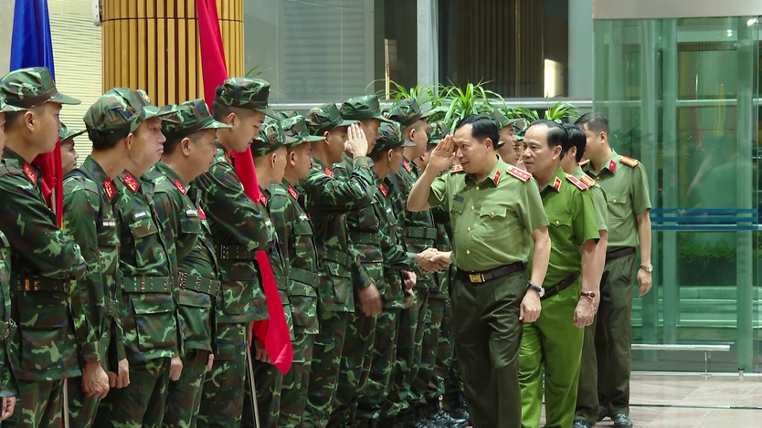 Đoàn cứu hộ Việt Nam lên đường hỗ trợ Venezuela khắc phục hậu quả động đất - Ảnh 7.