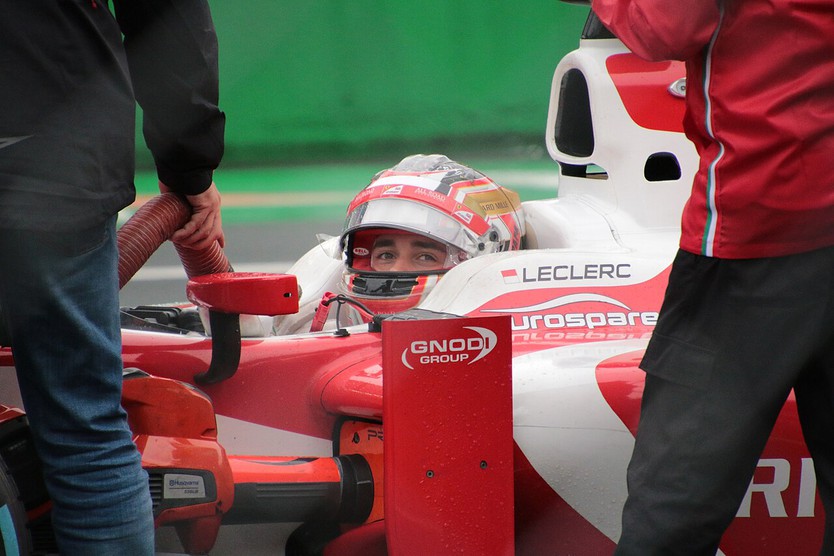 Charles Leclerc tiếp tục gắn bó với Ferrari - Ảnh 5.