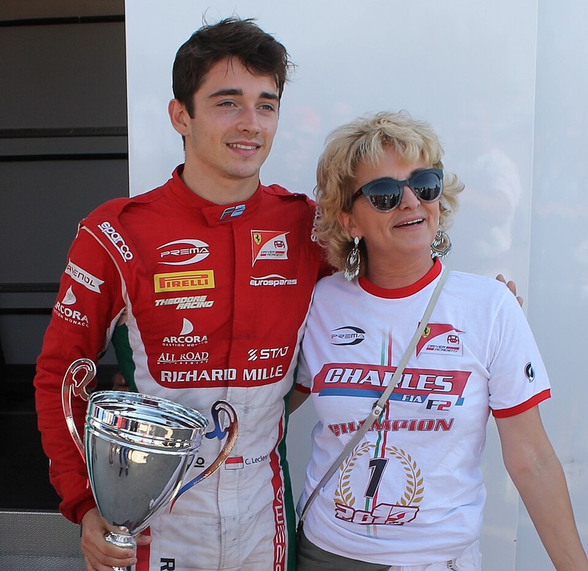 Charles Leclerc tiếp tục gắn bó với Ferrari - Ảnh 11.