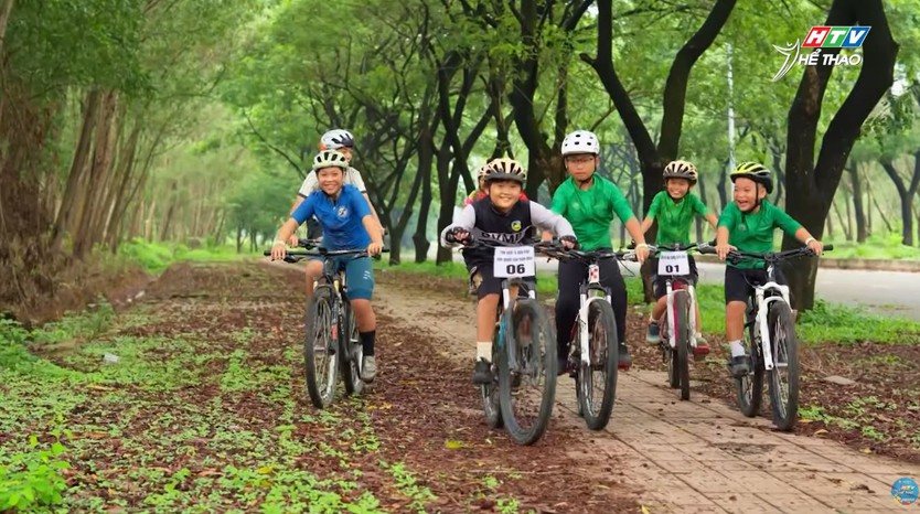 Cộng đồng yêu xe đạp TP. Hồ Chí Minh sôi nổi hưởng ứng "Ngày xe đạp thế giới" - Ảnh 3.