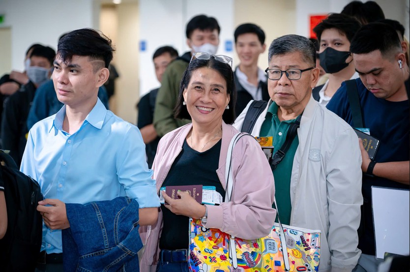 Vietnam Airlines mở rộng ưu đãi giảm 15% giá vé cho người cao tuổi - Ảnh 2.