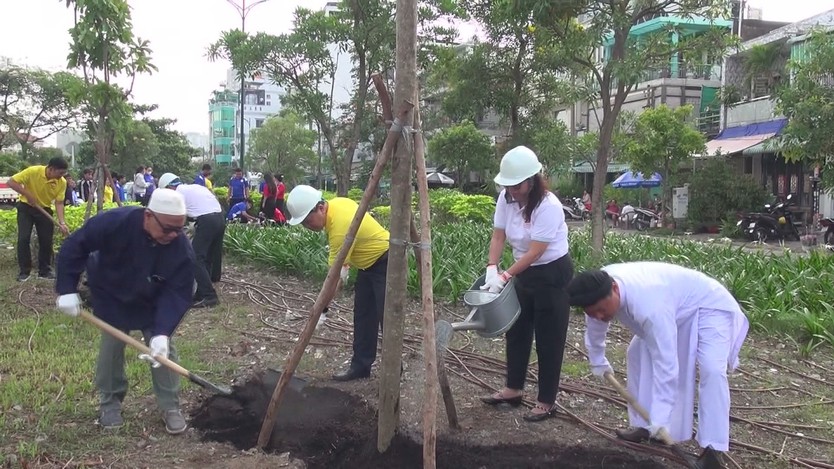 Phường Chánh Hưng phát động Tết trồng cây đời đời nhớ ơn Bác Hồ- Ảnh 3.