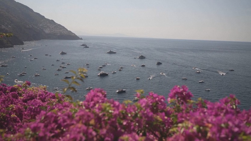 Italia: Bờ biển Amalfi quá tải vì làn sóng “check-in chớp nhoáng”- Ảnh 1.