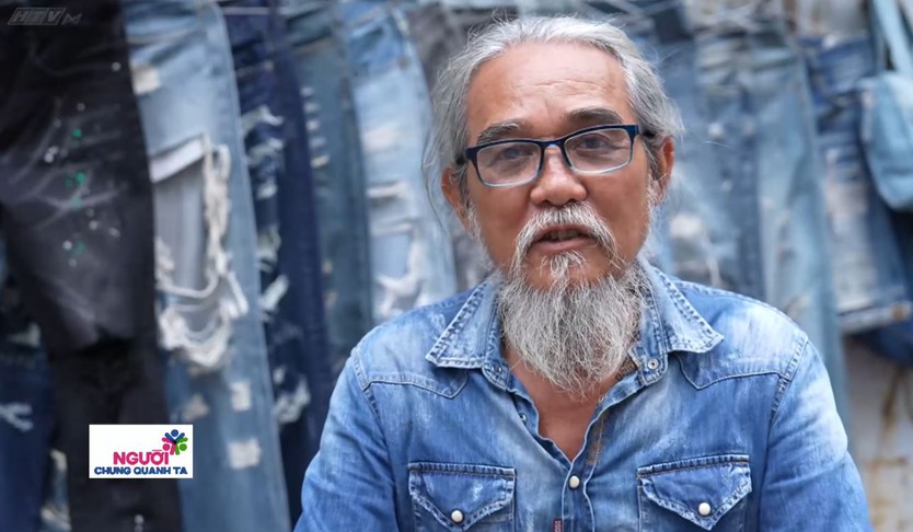 Người chung quanh ta: Người thợ tạo dấu ấn riêng trên từng chiếc quần jean - Ảnh 1.