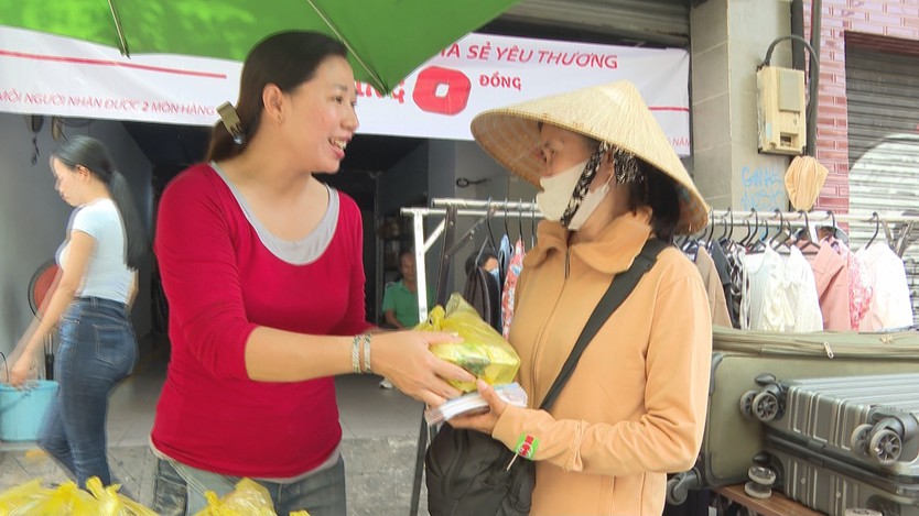 "Cơm Thiện Nguyện" - Gửi yêu thương từ những nghệ sĩ Nhà hát Bông Sen - Ảnh 4.