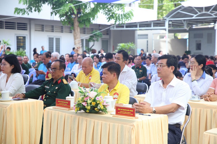 Bất ngờ trước những loại ma túy núp bóng kẹo, trà, kem đánh răng tại "Không gian triển lãm phòng, chống ma túy" - Ảnh 3.