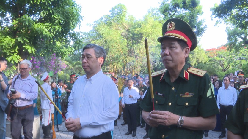 Khoanh vùng vị trí nghi có mộ liệt sĩ tập thể tại Công viên Lê Thị Riêng - Ảnh 3.