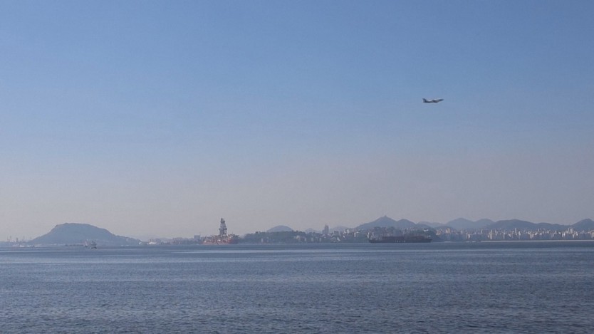 IATA cảnh báo xung đột Trung Đông tiếp tục ảnh hưởng hiệu quả ngành hàng không.  - Ảnh 1.