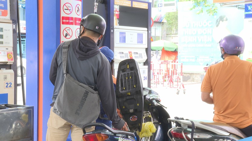 Xăng E10: Đảm bảo nguồn cung, nâng cao niềm tin người tiêu dùng - Ảnh 2.