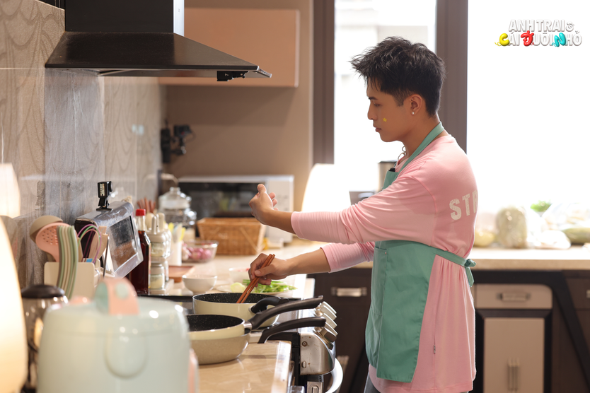 Ngày đầu tự lập của đại gia đình Anh trai và Cái đuôi nhỏ - Ảnh 3.