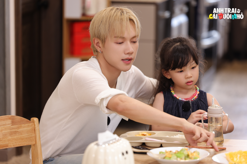 Ngày đầu tự lập của đại gia đình Anh trai và Cái đuôi nhỏ - Ảnh 12.