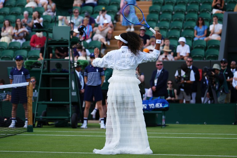 Naomi Osaka gây chú ý với trang phục mới, tiến vào vòng 3 Wimbledon - Ảnh 4.