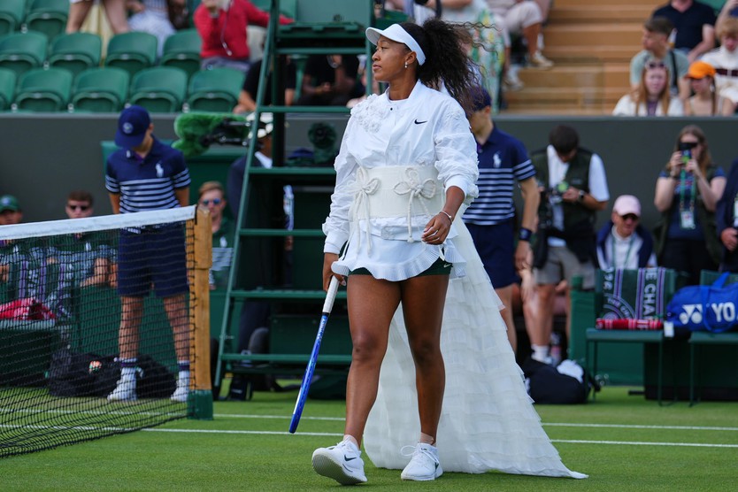 Naomi Osaka gây chú ý với trang phục mới, tiến vào vòng 3 Wimbledon - Ảnh 3.