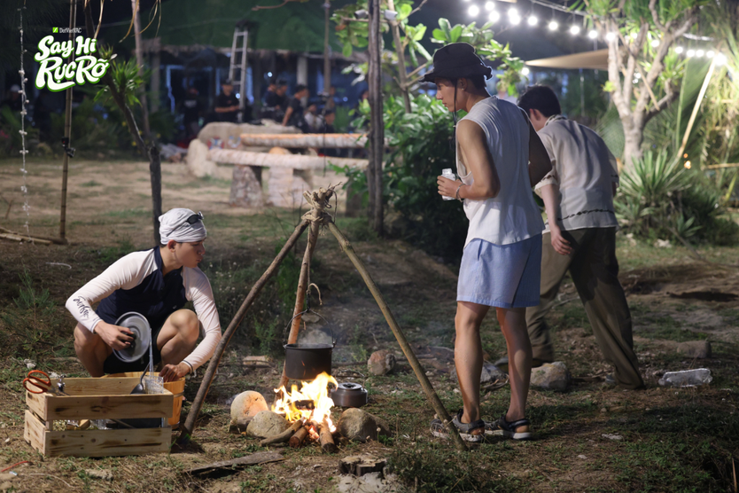 Ali Hoàng Dương trở thành mục tiêu trêu chọc của Anh Tú Voi và Hùng Huỳnh | "Say hi" rực rỡ - Tập 6- Ảnh 5.