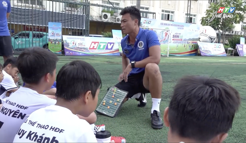 Giải bóng đá Thiếu niên- Nhi đồng "Ước mơ sân cỏ" Cúp HTV 2026: Cảm xúc trên sân cỏ - Ảnh 3.