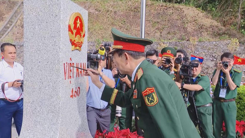 Việt Nam - Lào thúc đẩy hợp tác quốc phòng, tăng cường gắn kết khu vực biên giới - Ảnh 5.