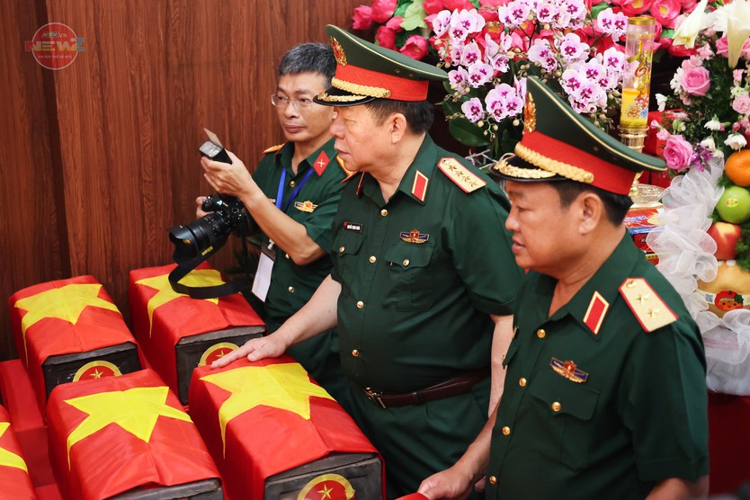 Đẩy nhanh tiến độ bóc tách, giám định ADN hài cốt liệt sĩ tại Công viên Lê Thị Riêng - Ảnh 6.