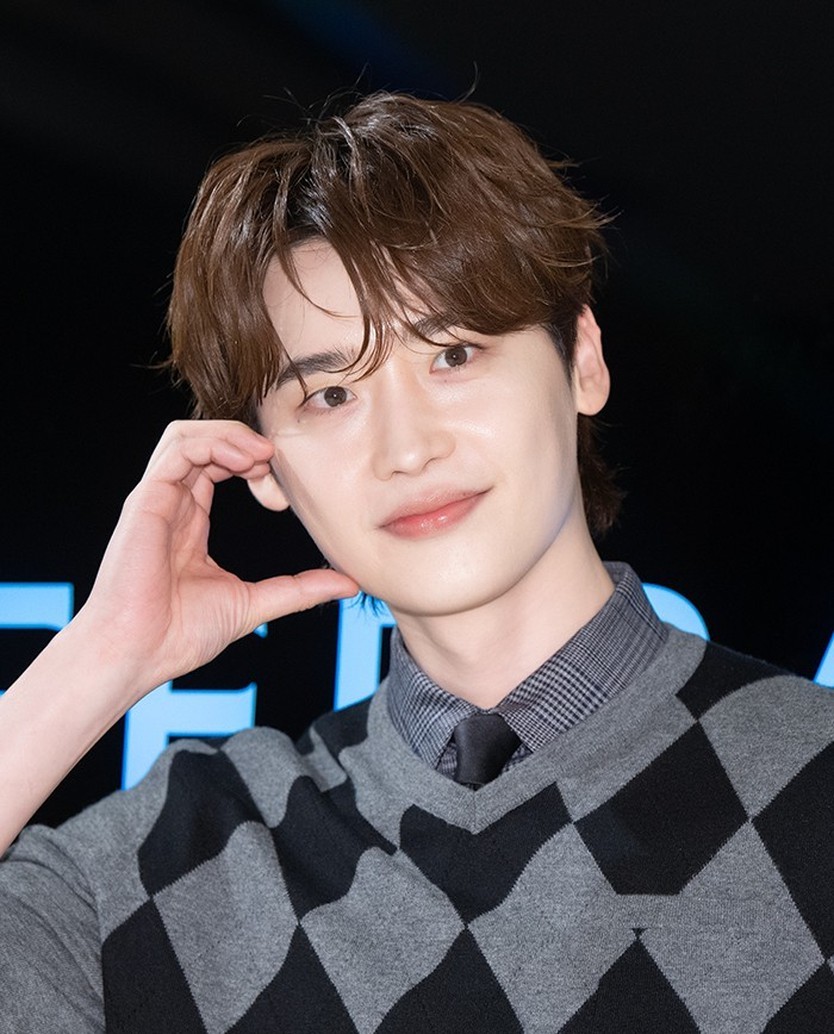 Lee Jong-suk và IU xác nhận chia tay sau 4 năm hẹn hò - Ảnh 4.